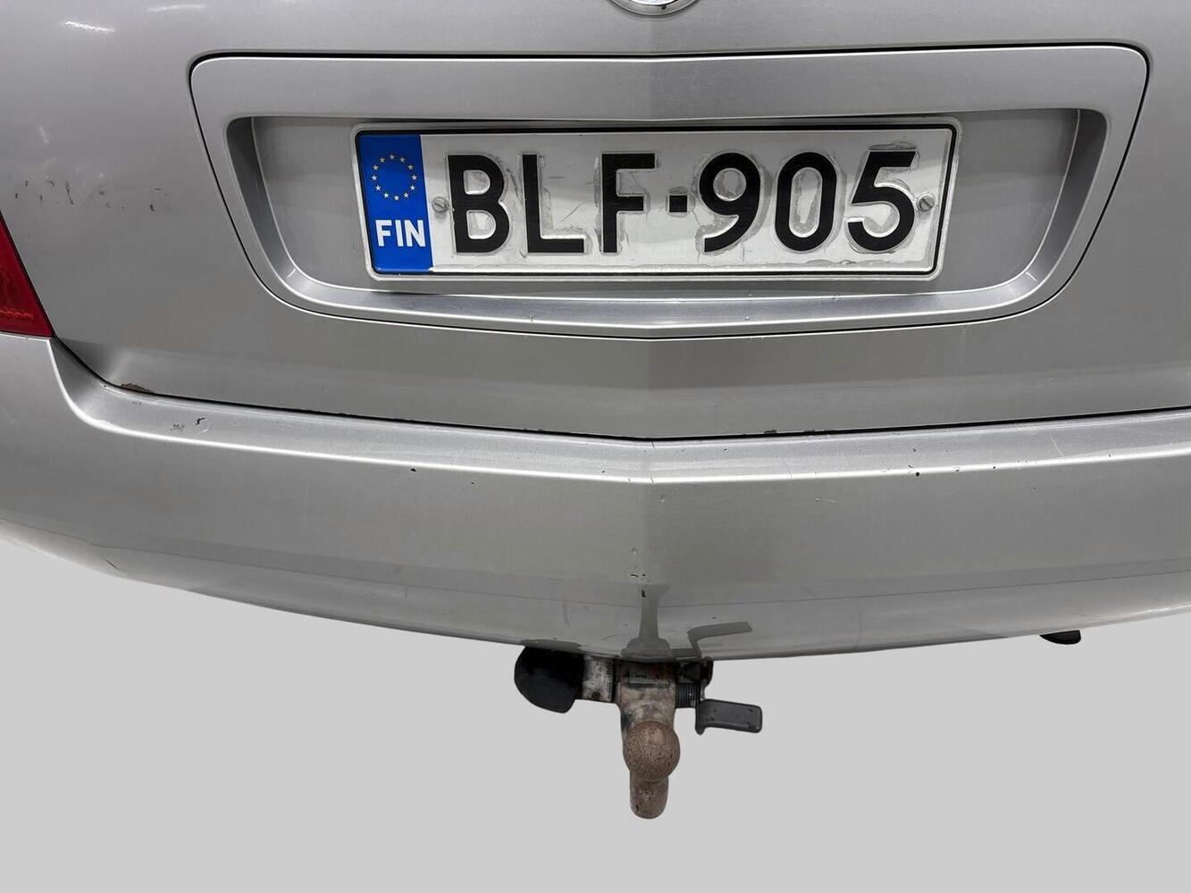 Nissan Primera vaihtoauto