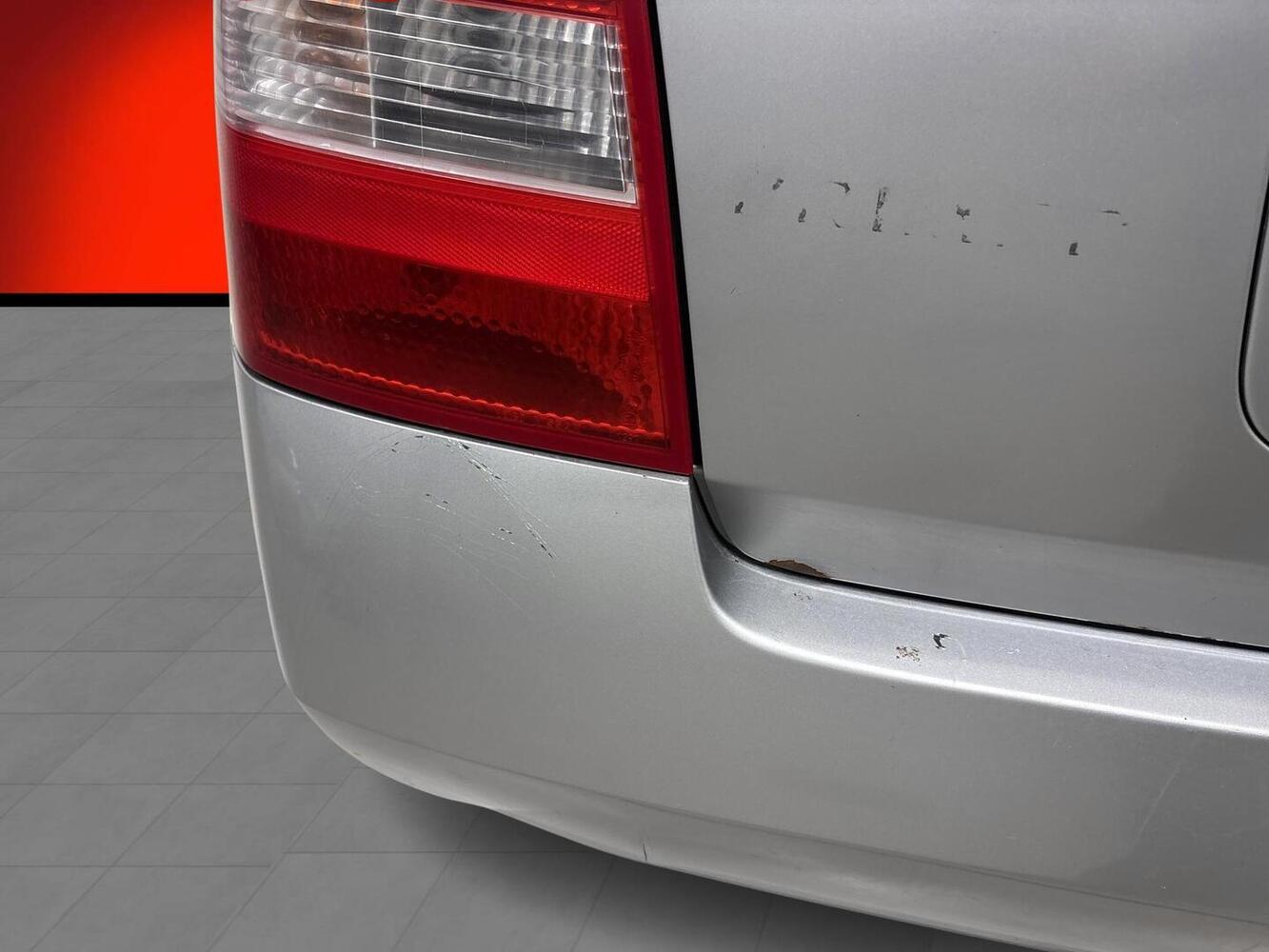 Nissan Primera vaihtoauto