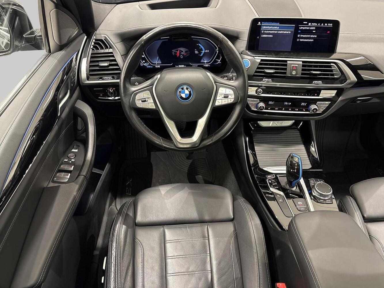 BMW iX3 vaihtoauto