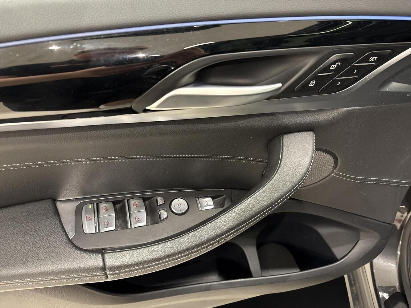 BMW iX3 vaihtoauto
