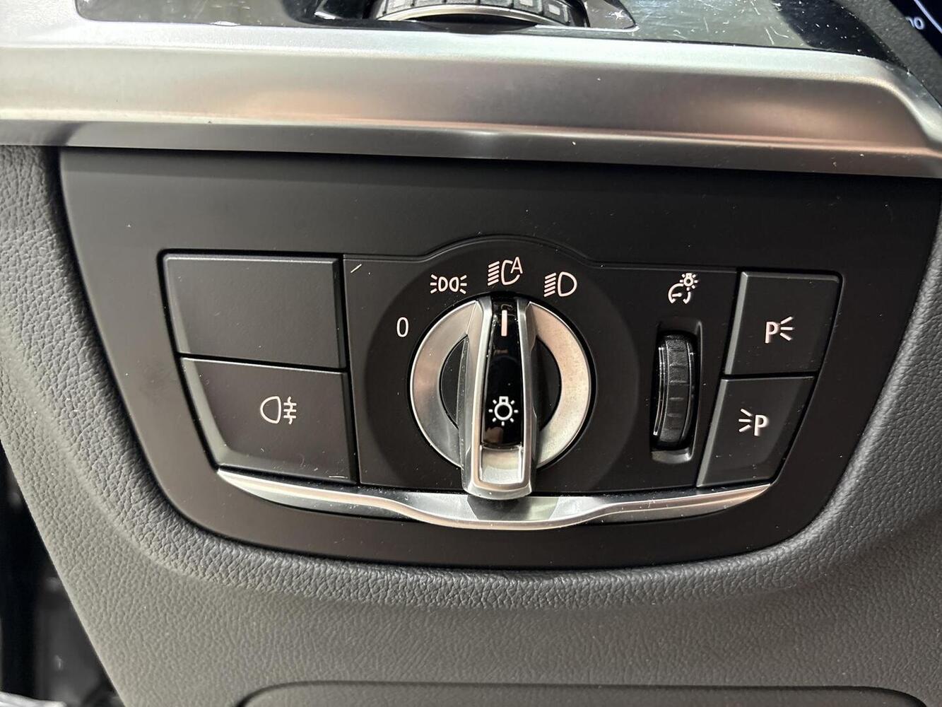 BMW iX3 vaihtoauto