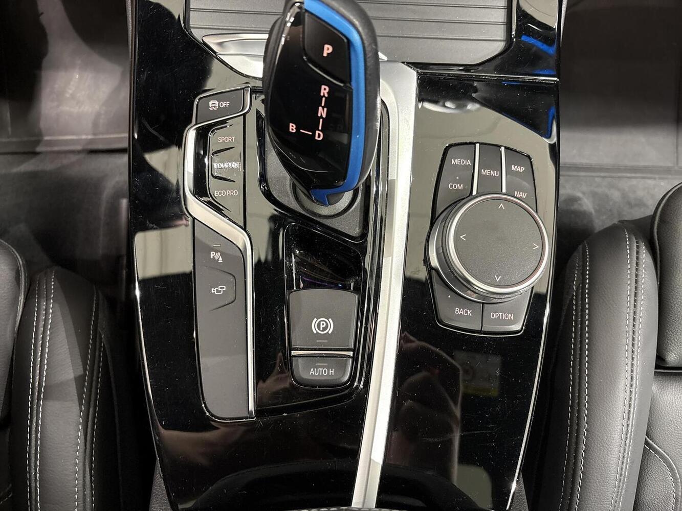 BMW iX3 vaihtoauto