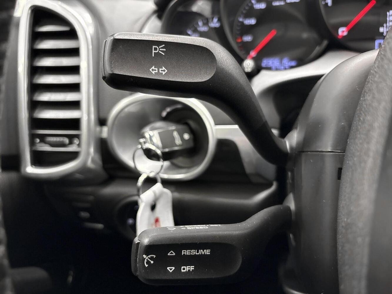 Porsche Cayenne vaihtoauto
