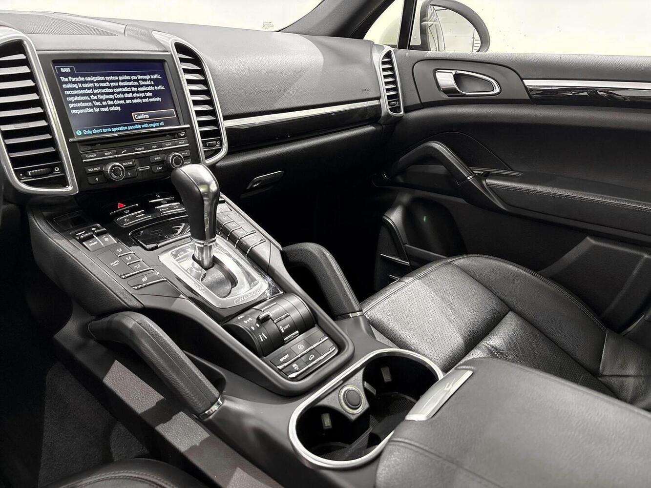 Porsche Cayenne vaihtoauto