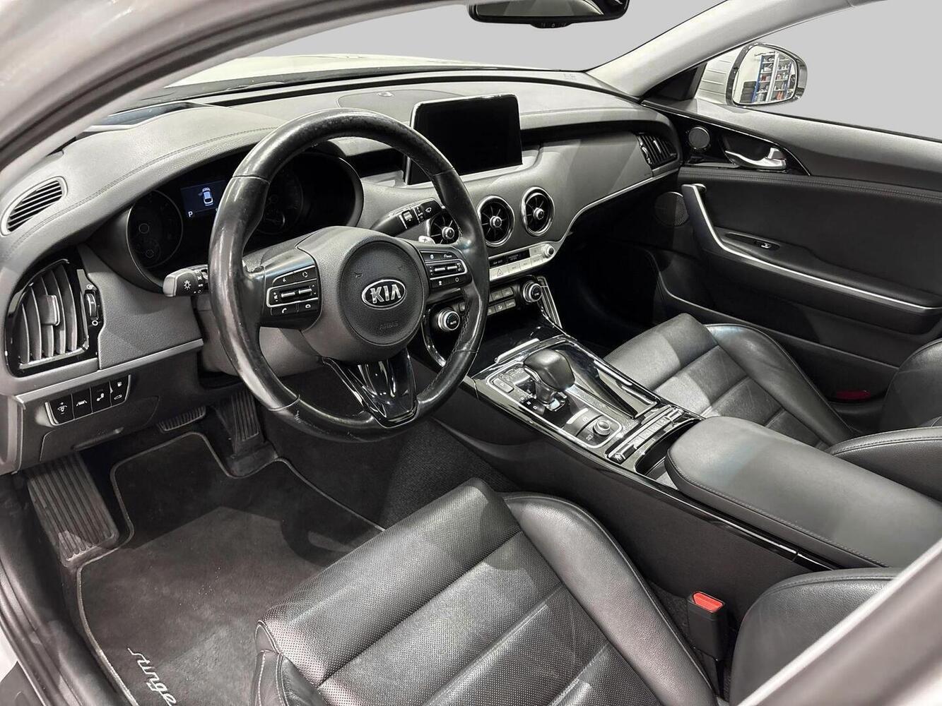 Kia Stinger vaihtoauto