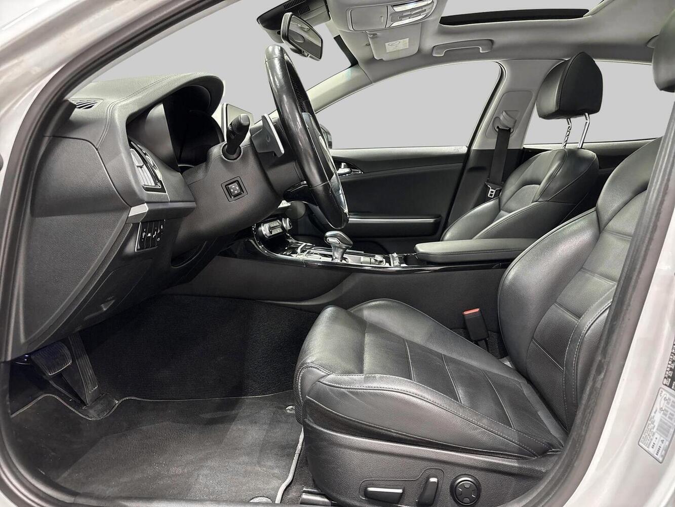 Kia Stinger vaihtoauto