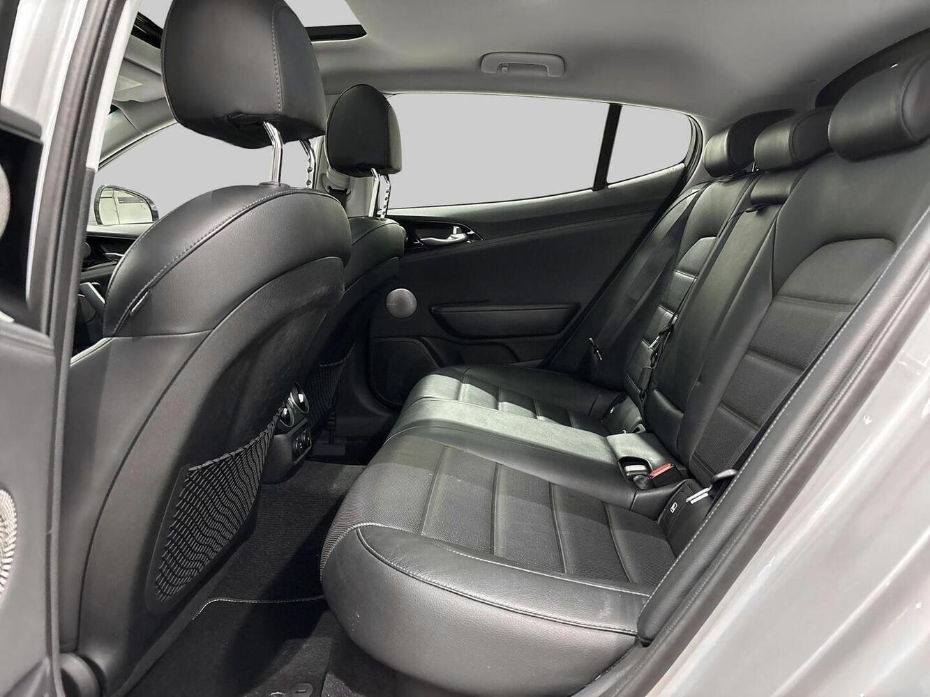 Kia Stinger vaihtoauto
