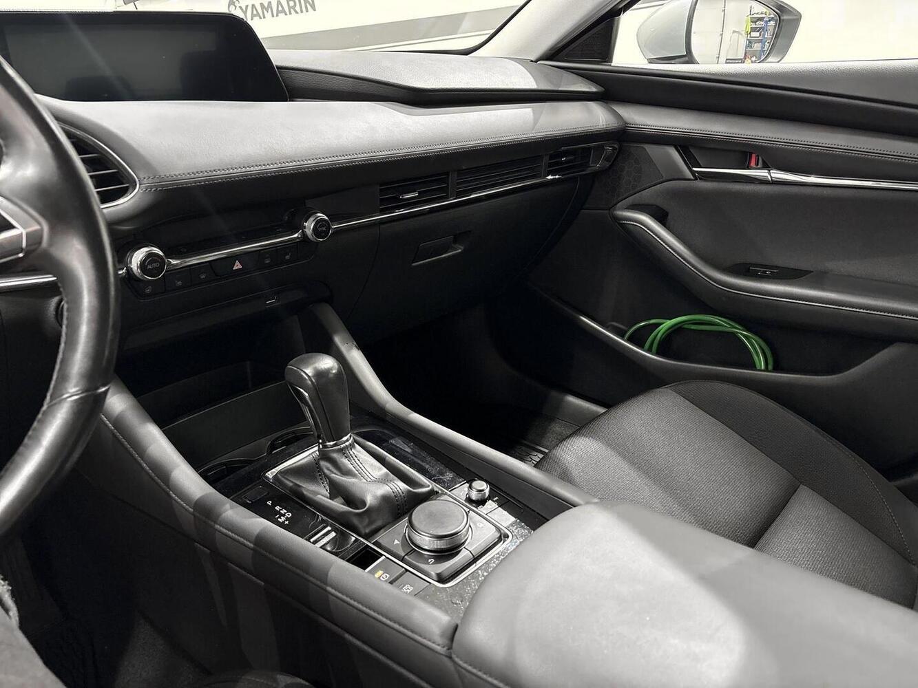 Mazda 3 vaihtoauto