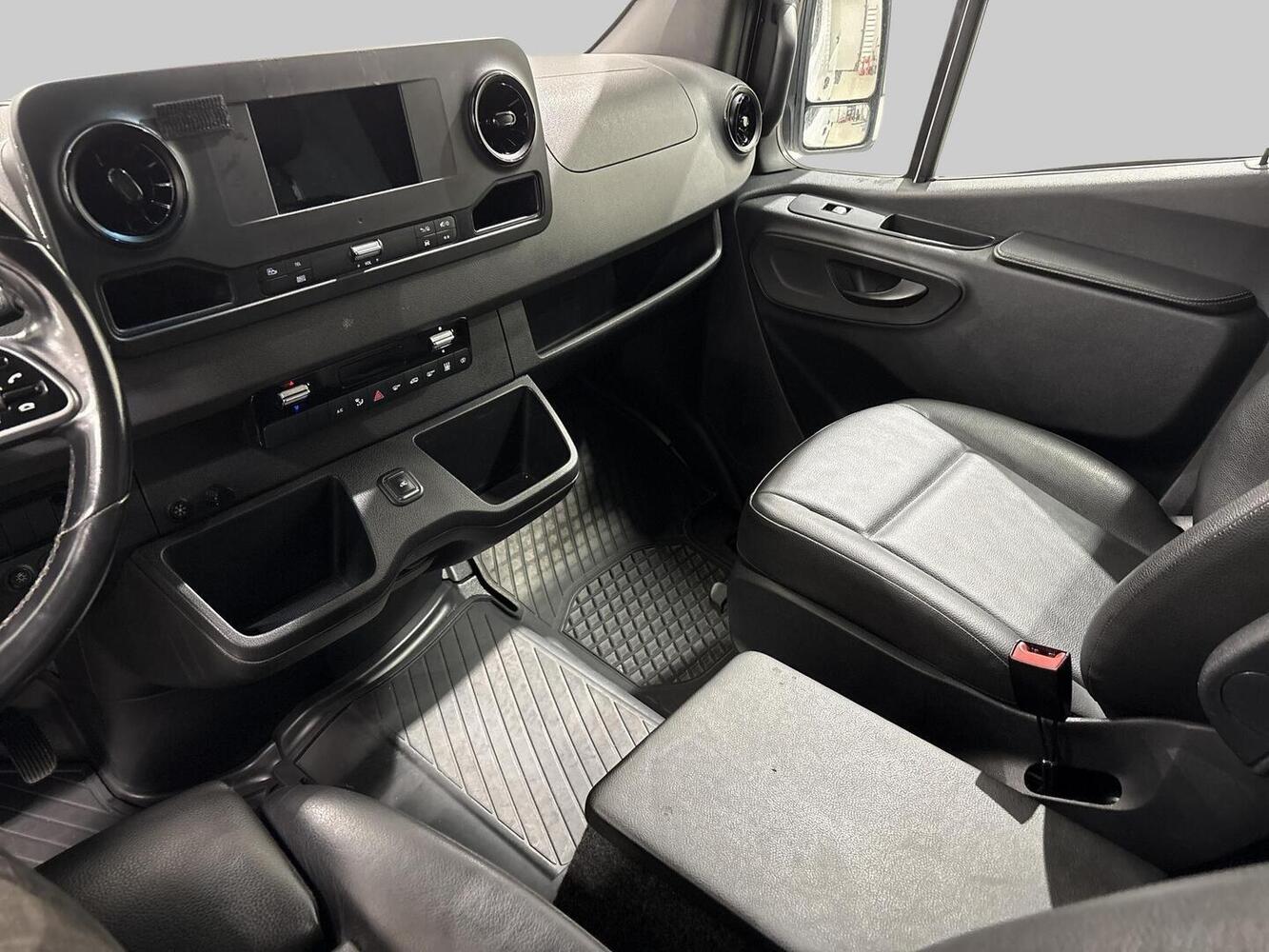 Mercedes-Benz Sprinter vaihtoauto