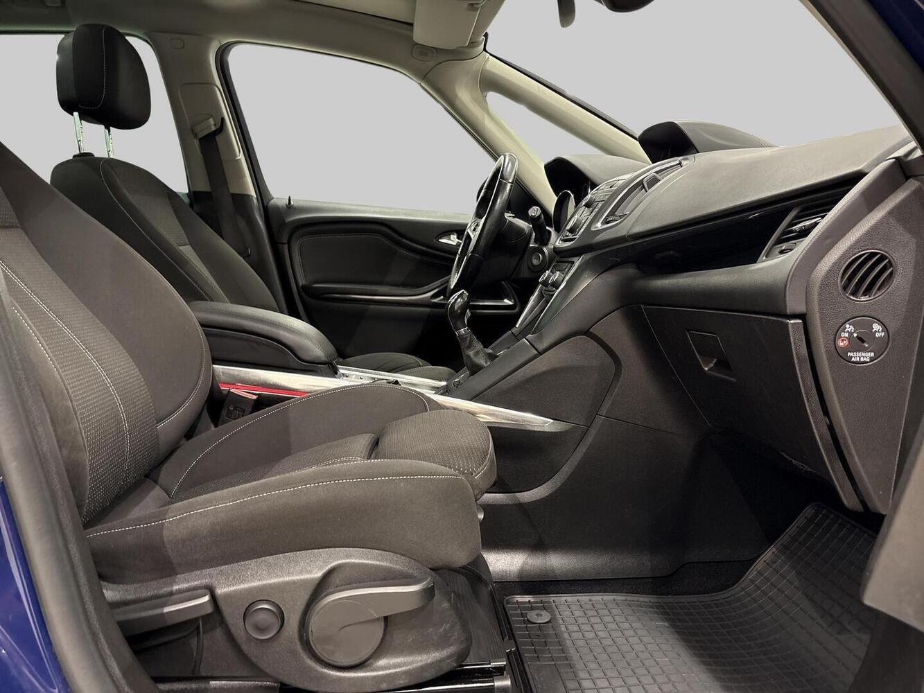 Opel Zafira Tourer vaihtoauto