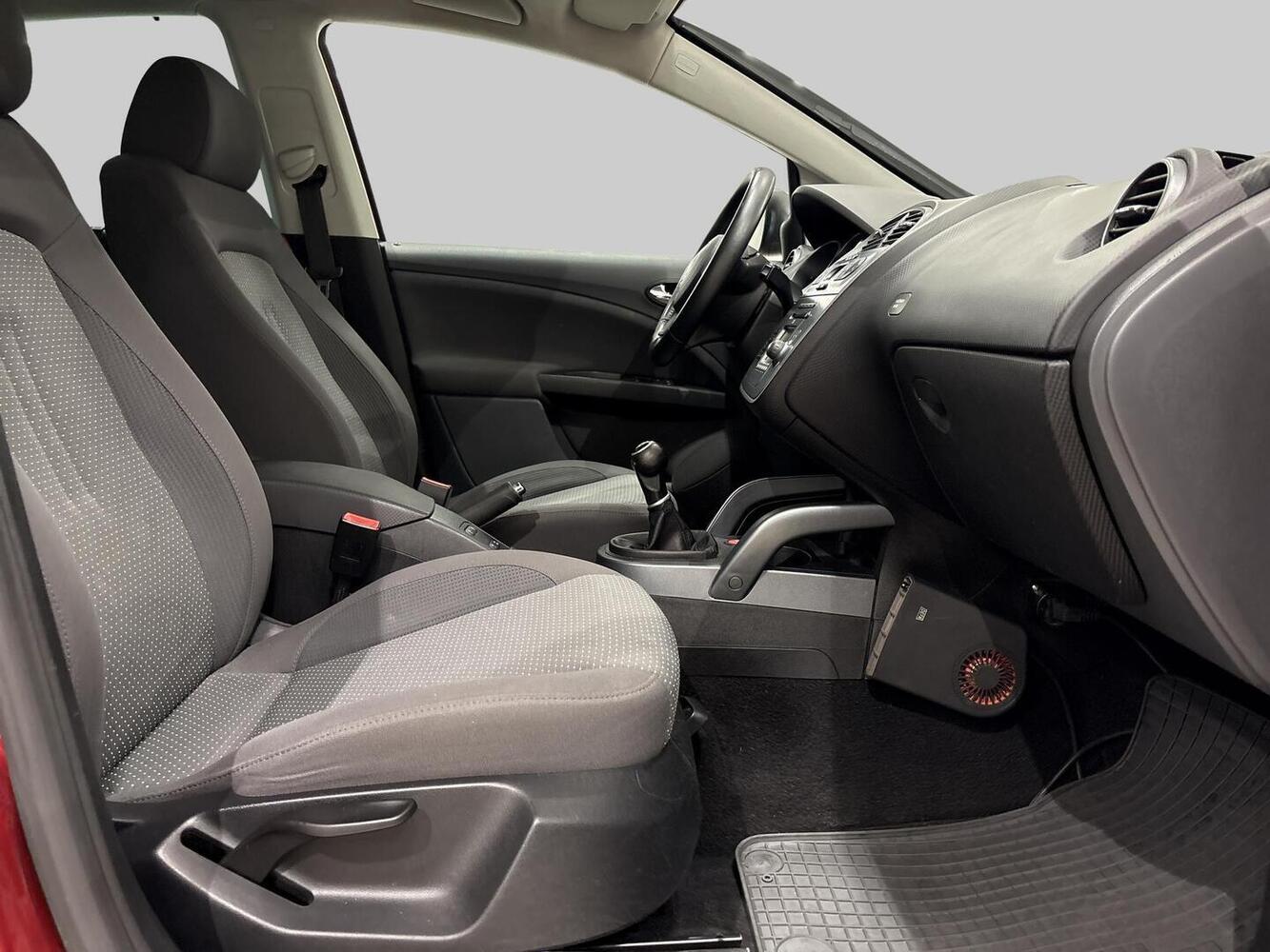 SEAT Altea XL vaihtoauto