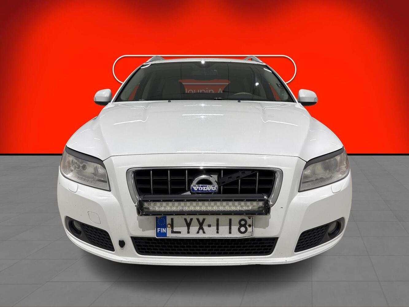 Volvo V70 vaihtoauto