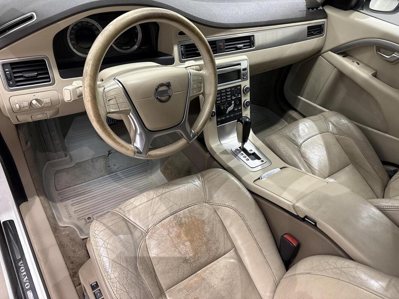 Volvo V70 vaihtoauto