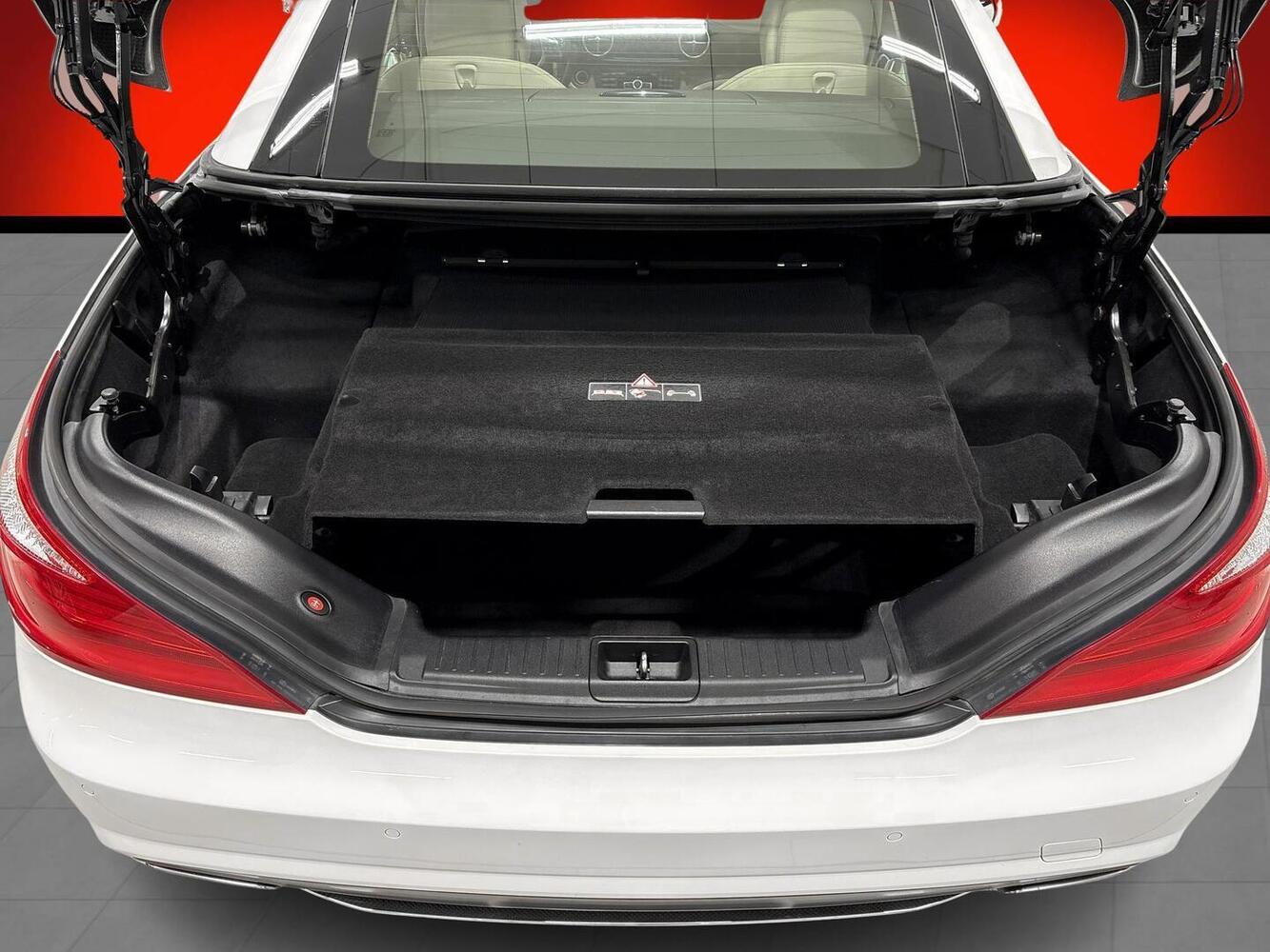 Mercedes-Benz SL vaihtoauto