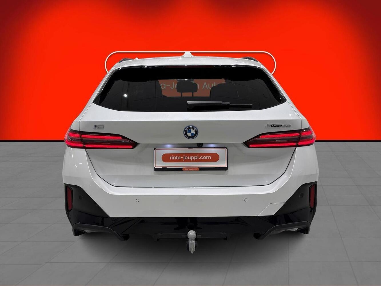 BMW i5 vaihtoauto