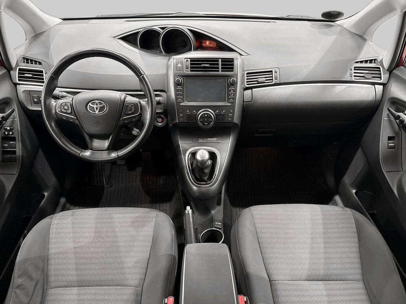 Toyota Verso vaihtoauto