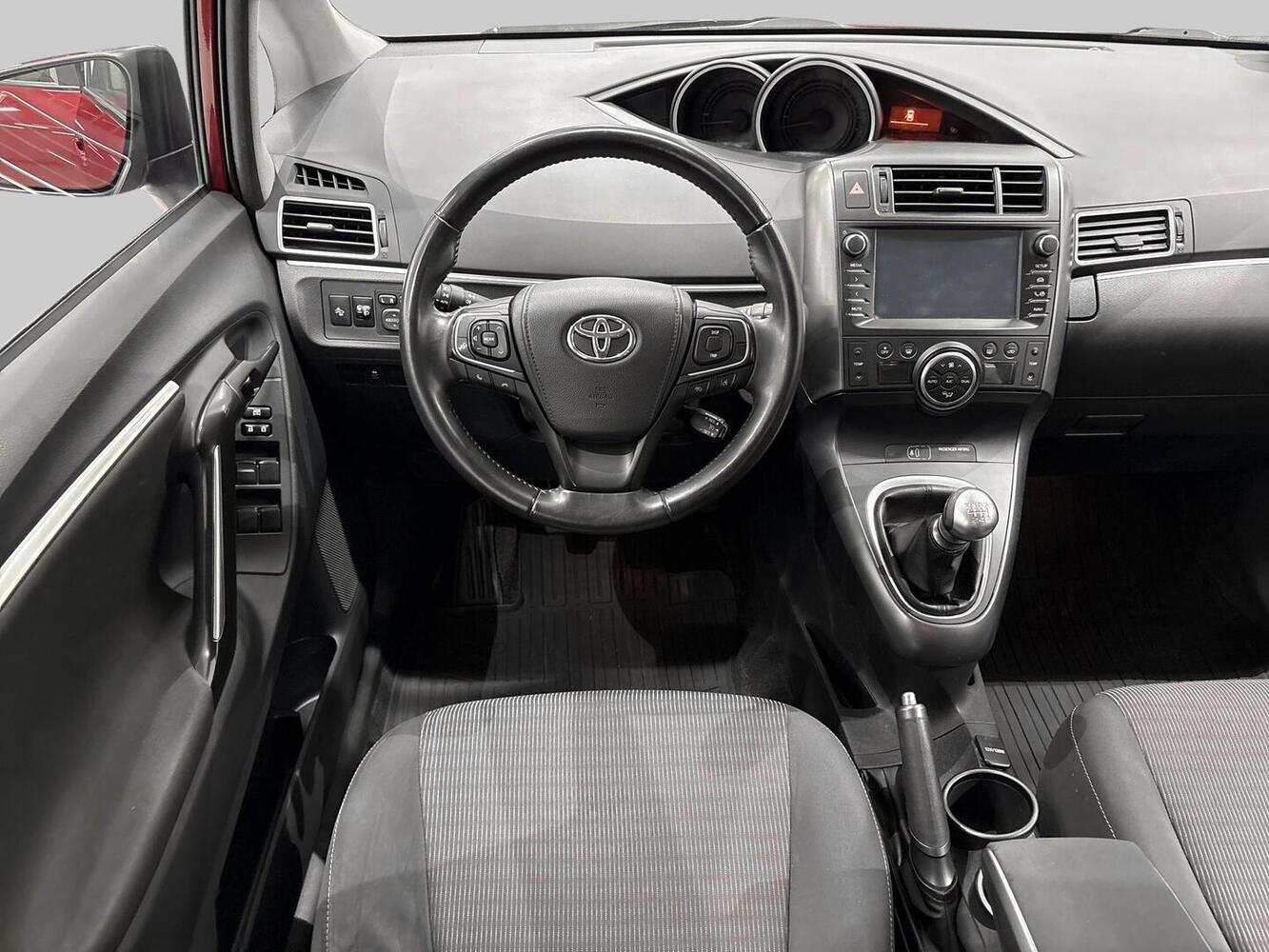 Toyota Verso vaihtoauto