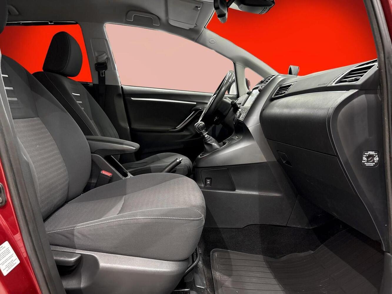 Toyota Verso vaihtoauto