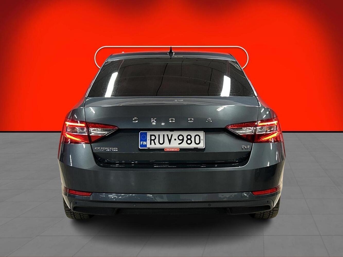 Skoda Superb vaihtoauto