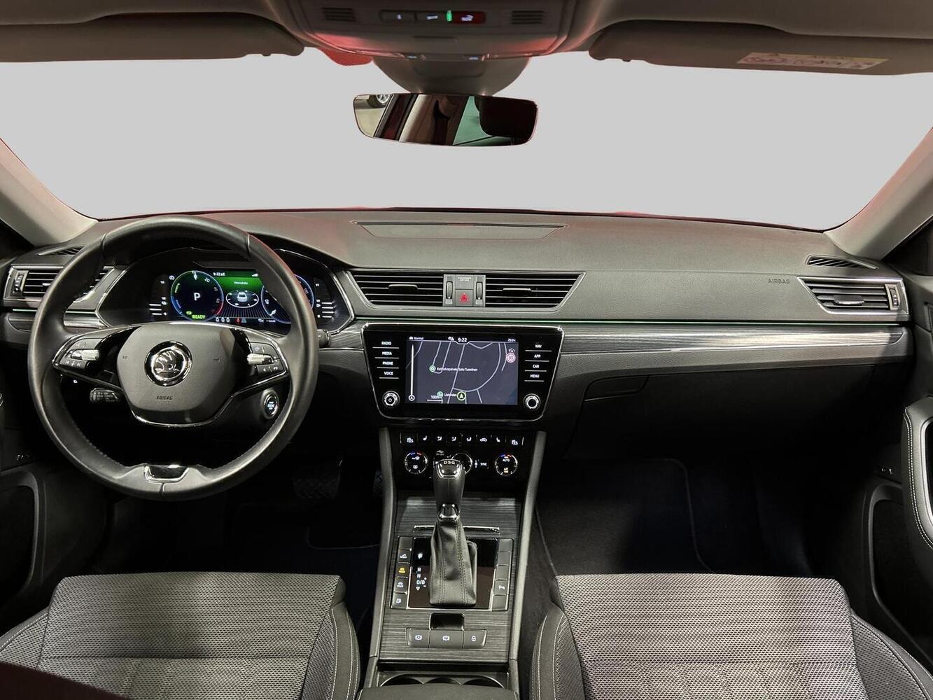 Skoda Superb vaihtoauto