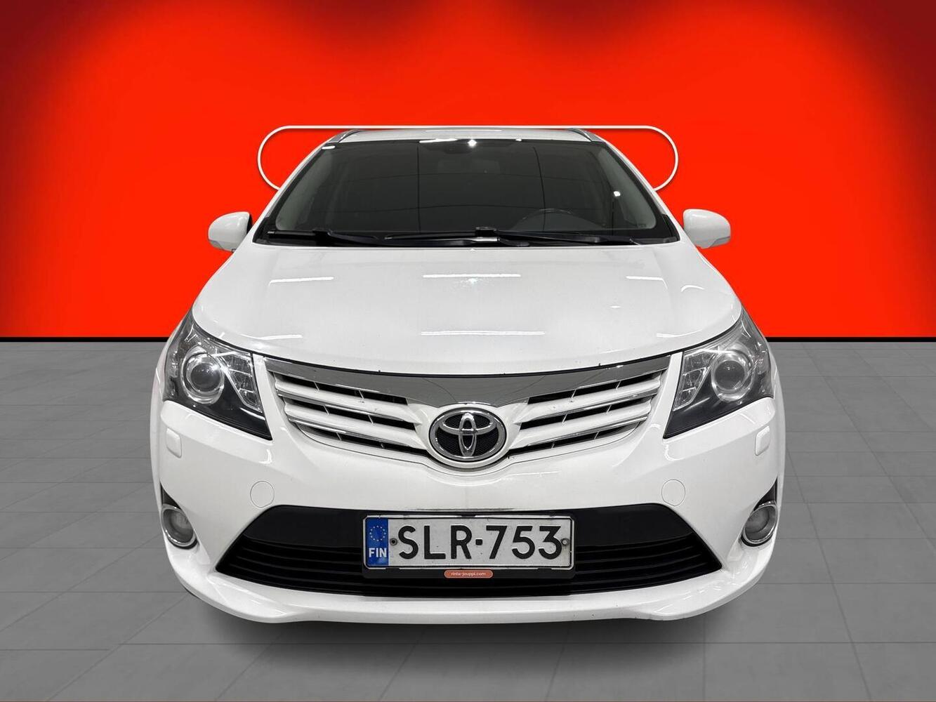 Toyota Avensis vaihtoauto
