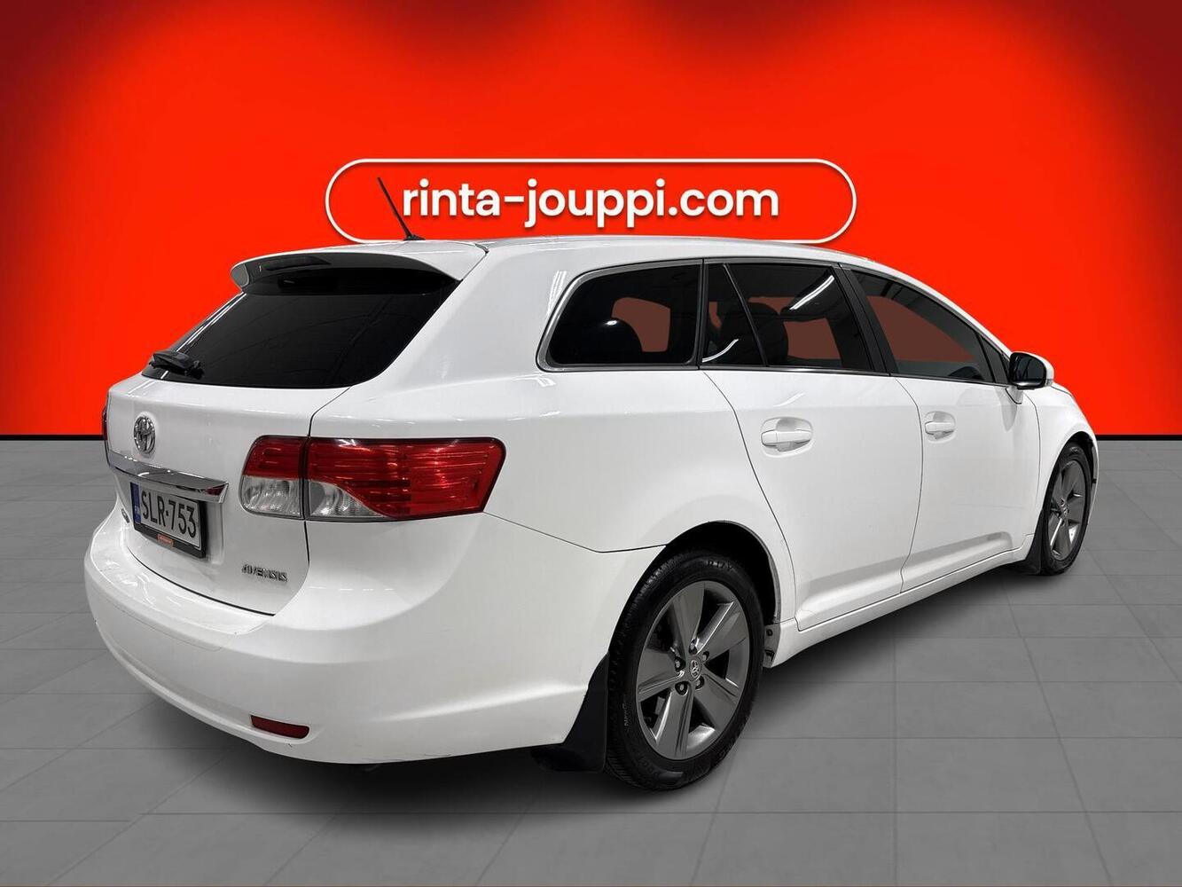 Toyota Avensis vaihtoauto