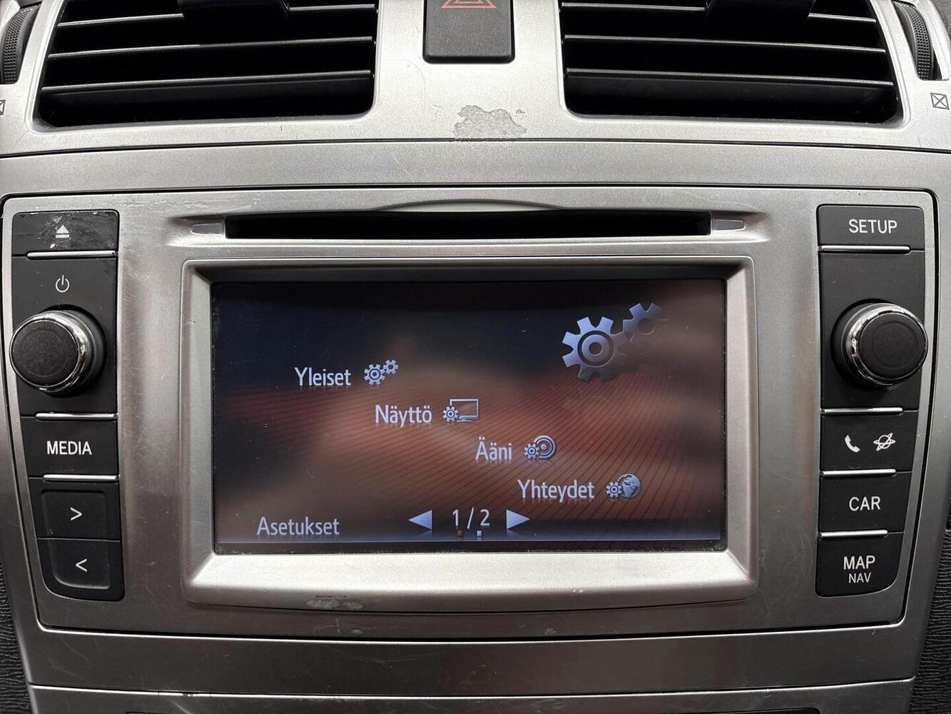 Toyota Avensis vaihtoauto