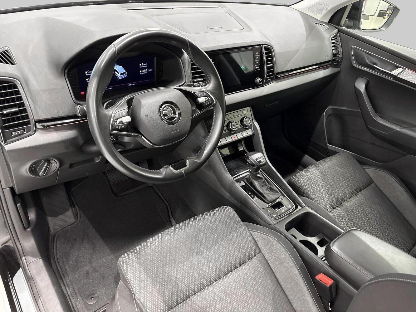 Skoda Karoq vaihtoauto