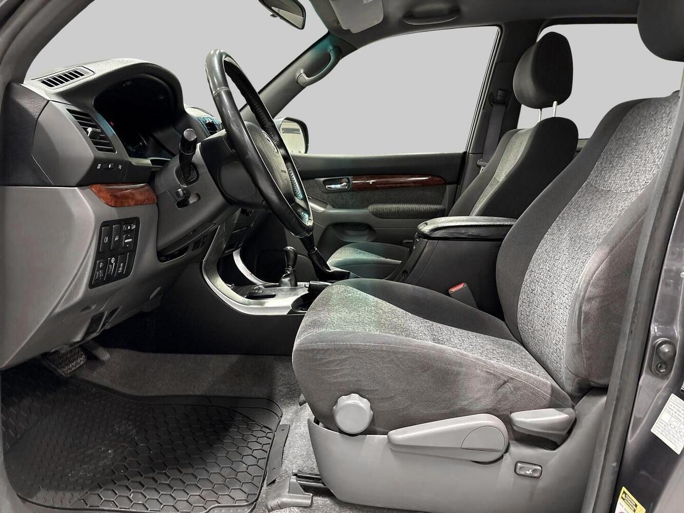 Toyota Land Cruiser vaihtoauto