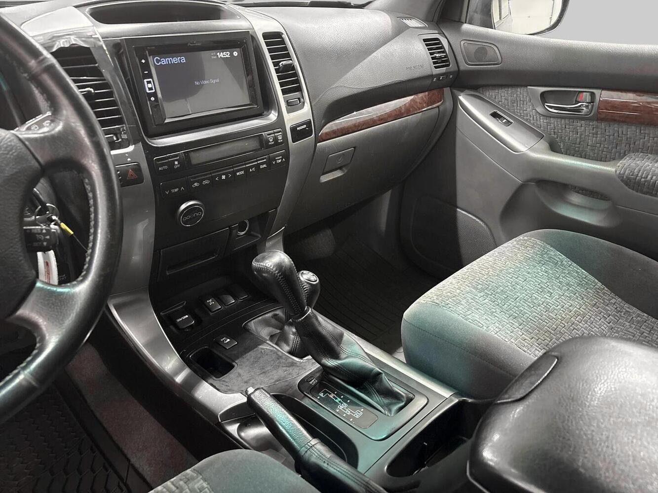 Toyota Land Cruiser vaihtoauto