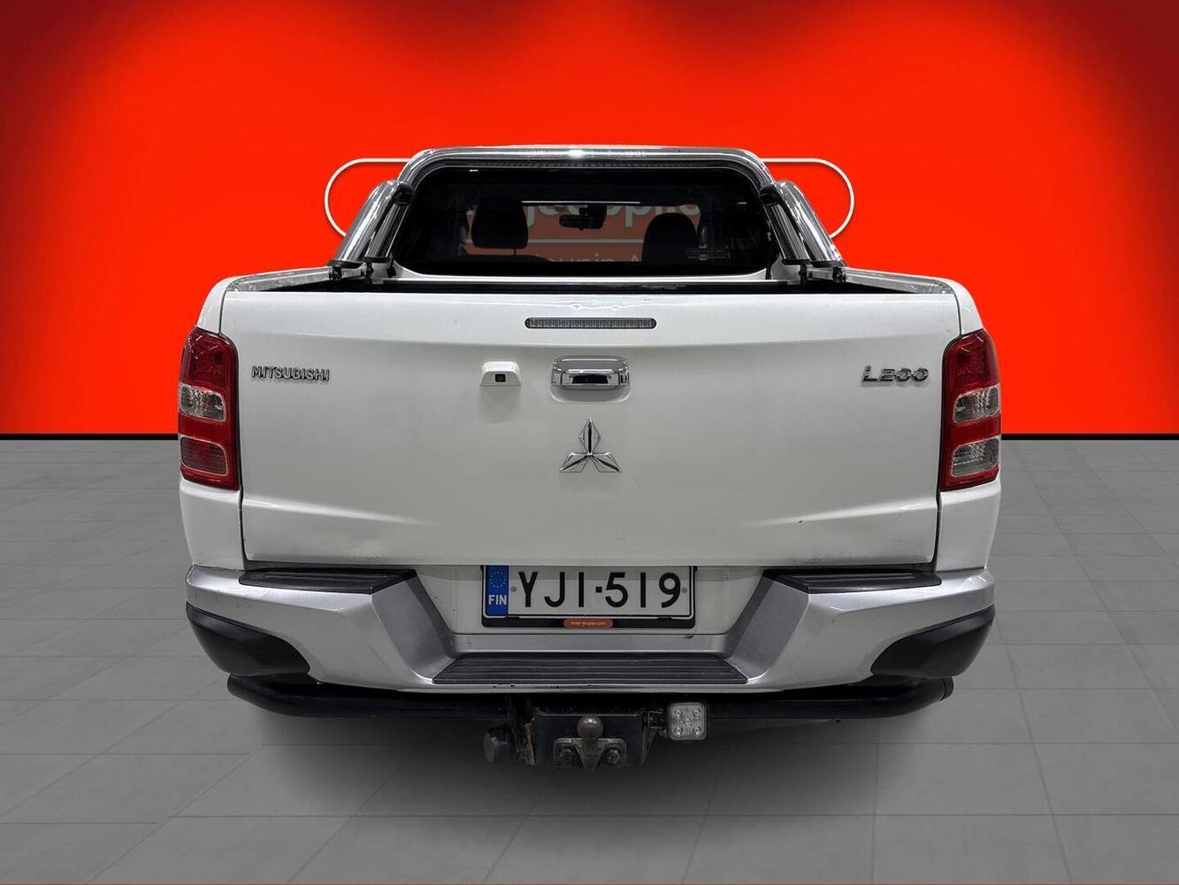 Mitsubishi L200 vaihtoauto