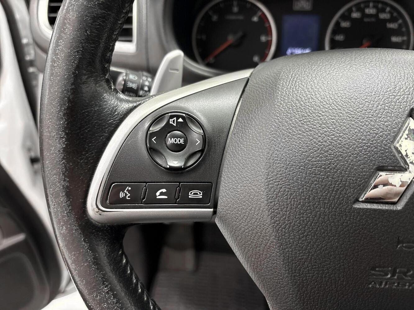 Mitsubishi L200 vaihtoauto