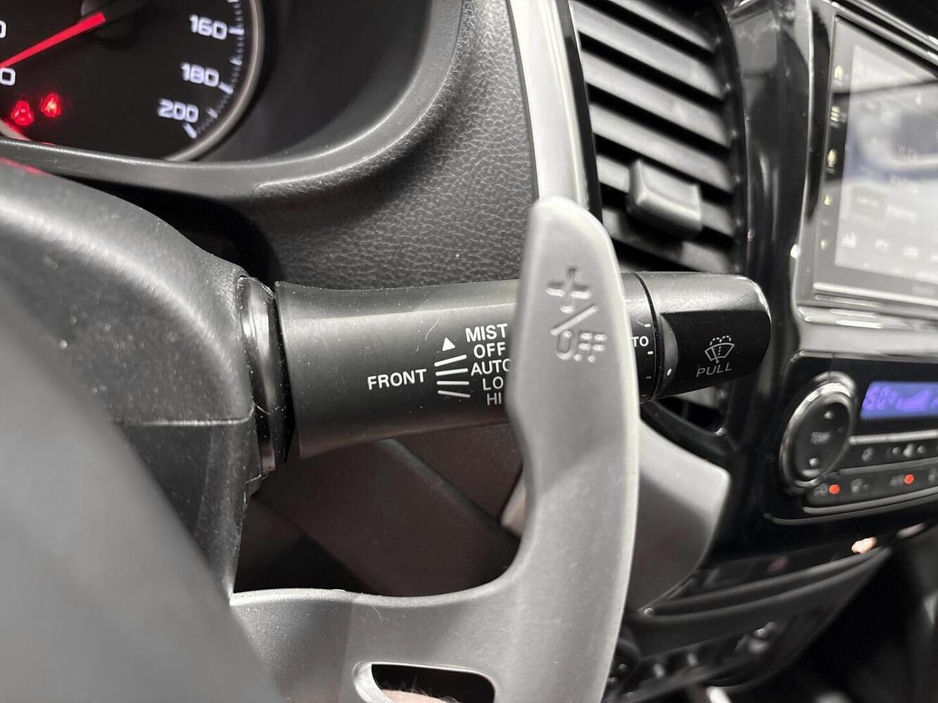 Mitsubishi L200 vaihtoauto