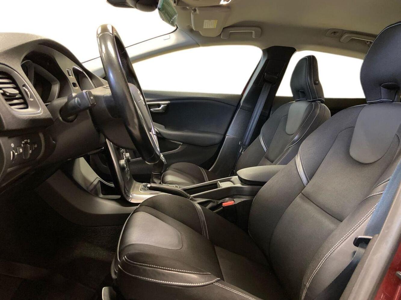 Volvo V40 vaihtoauto