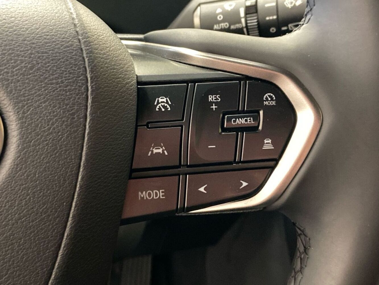 Lexus LBX vaihtoauto