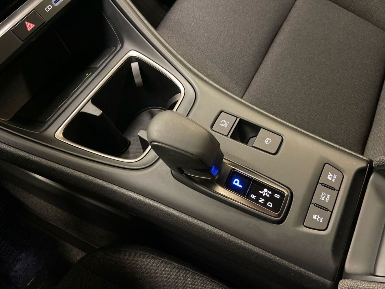 Lexus LBX vaihtoauto