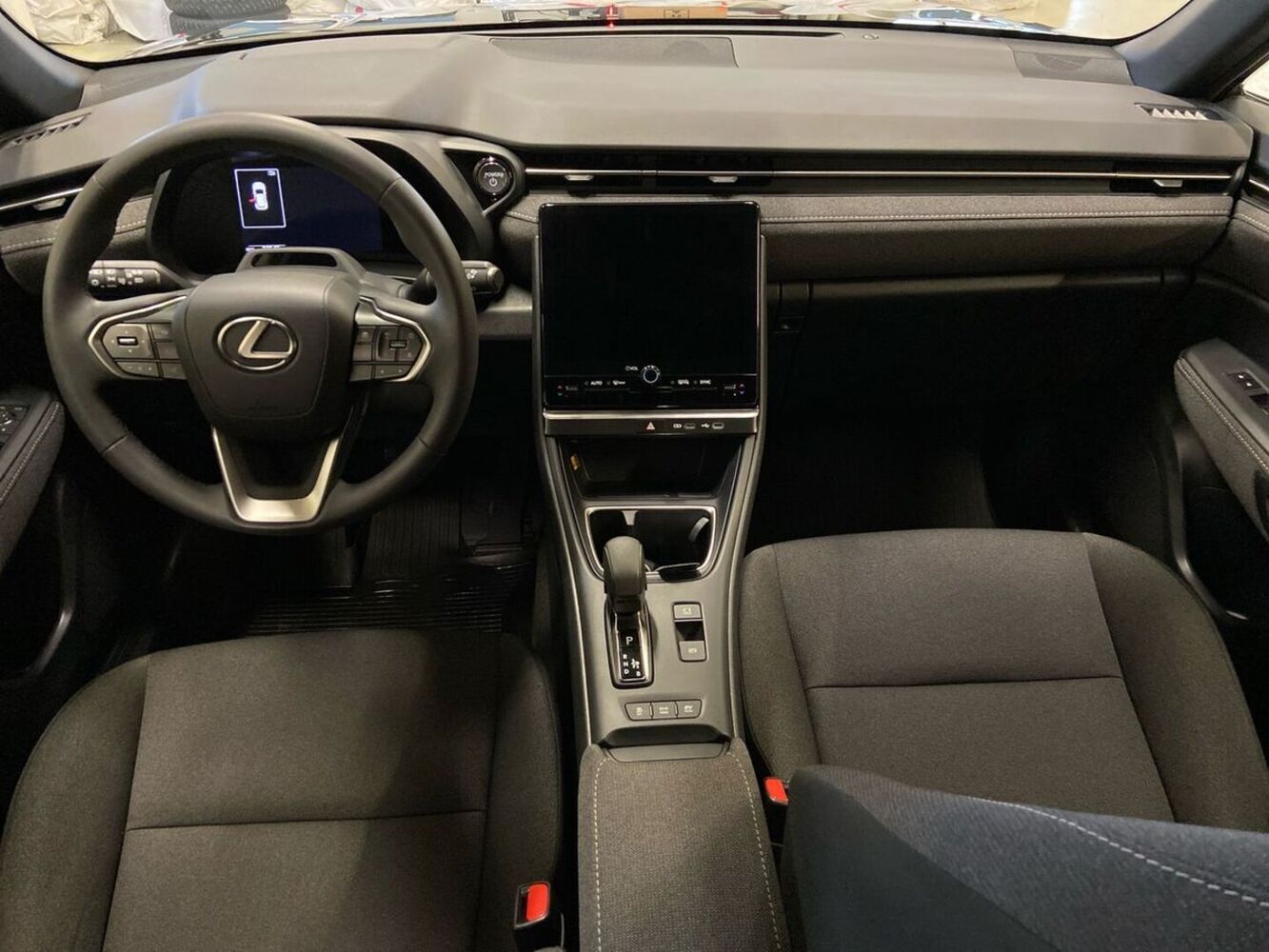 Lexus LBX vaihtoauto
