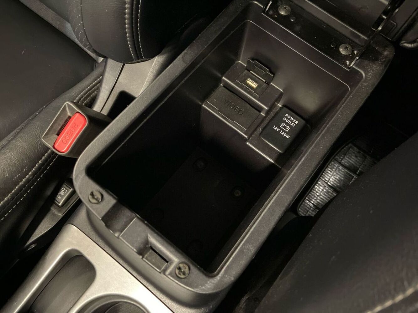 Mitsubishi Outlander vaihtoauto