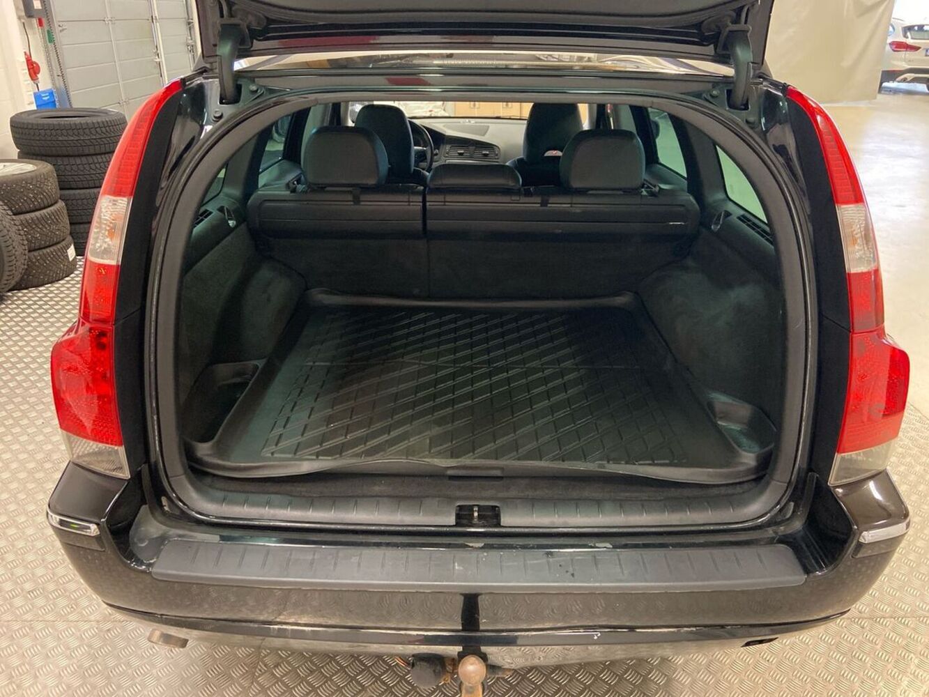Volvo V70 vaihtoauto