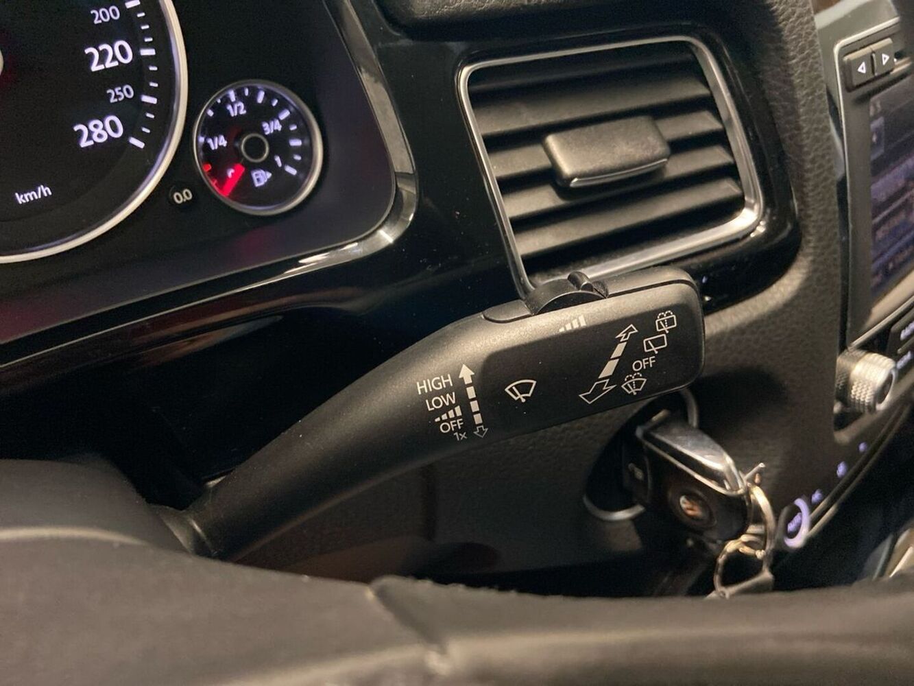 Volkswagen Touareg vaihtoauto