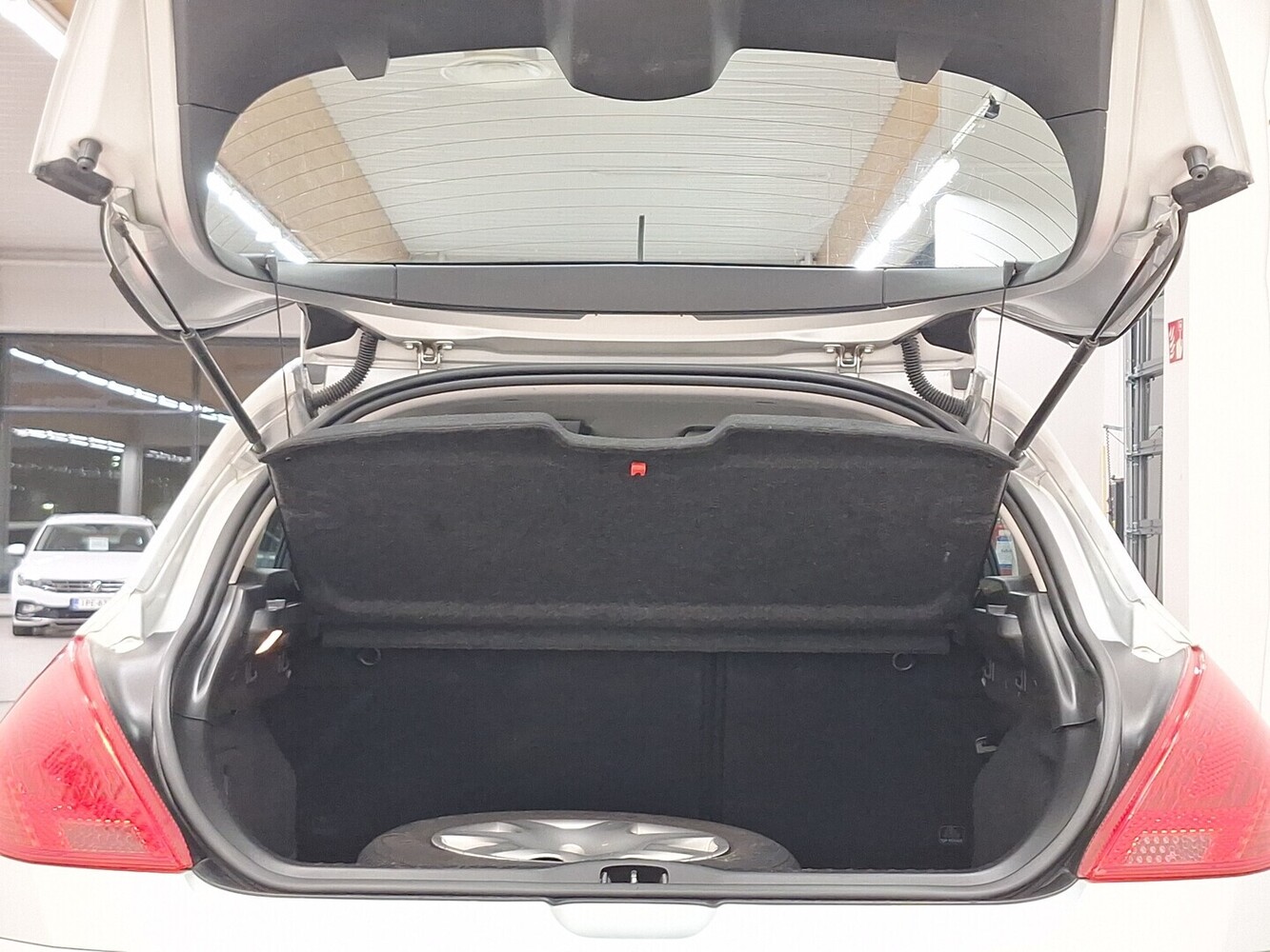 Peugeot 308 vaihtoauto
