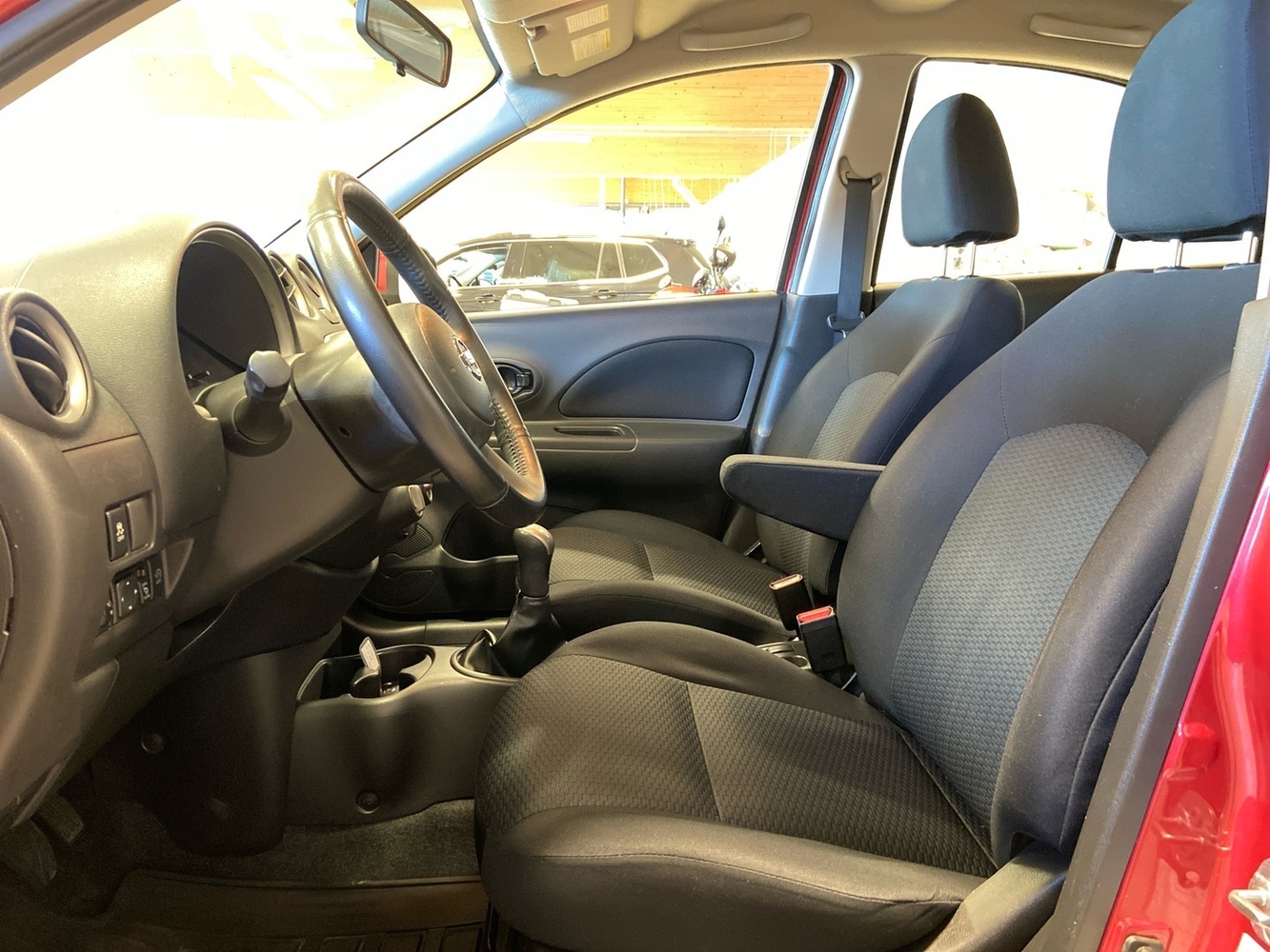 Nissan Micra vaihtoauto