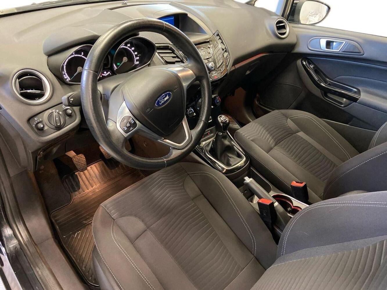 Ford Fiesta vaihtoauto