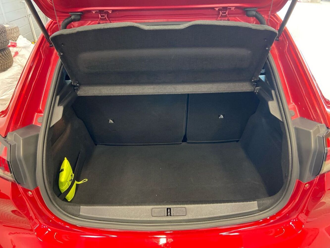 Peugeot 208 vaihtoauto