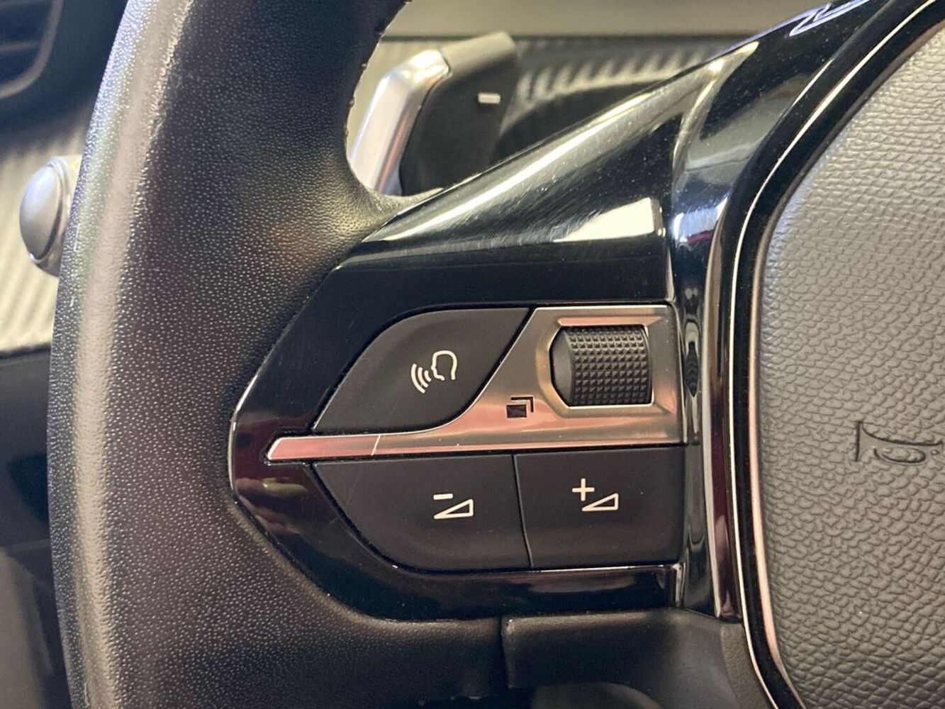 Peugeot 208 vaihtoauto