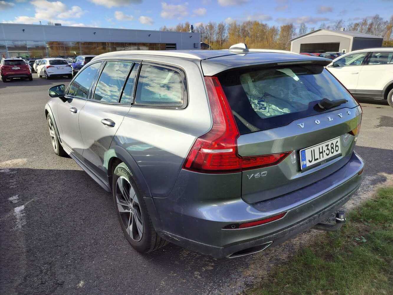 Volvo V60 Cross Country vaihtoauto