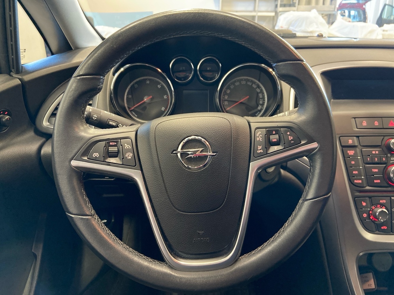 Opel Astra vaihtoauto