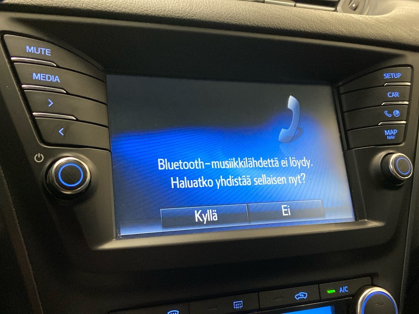 Toyota Avensis vaihtoauto