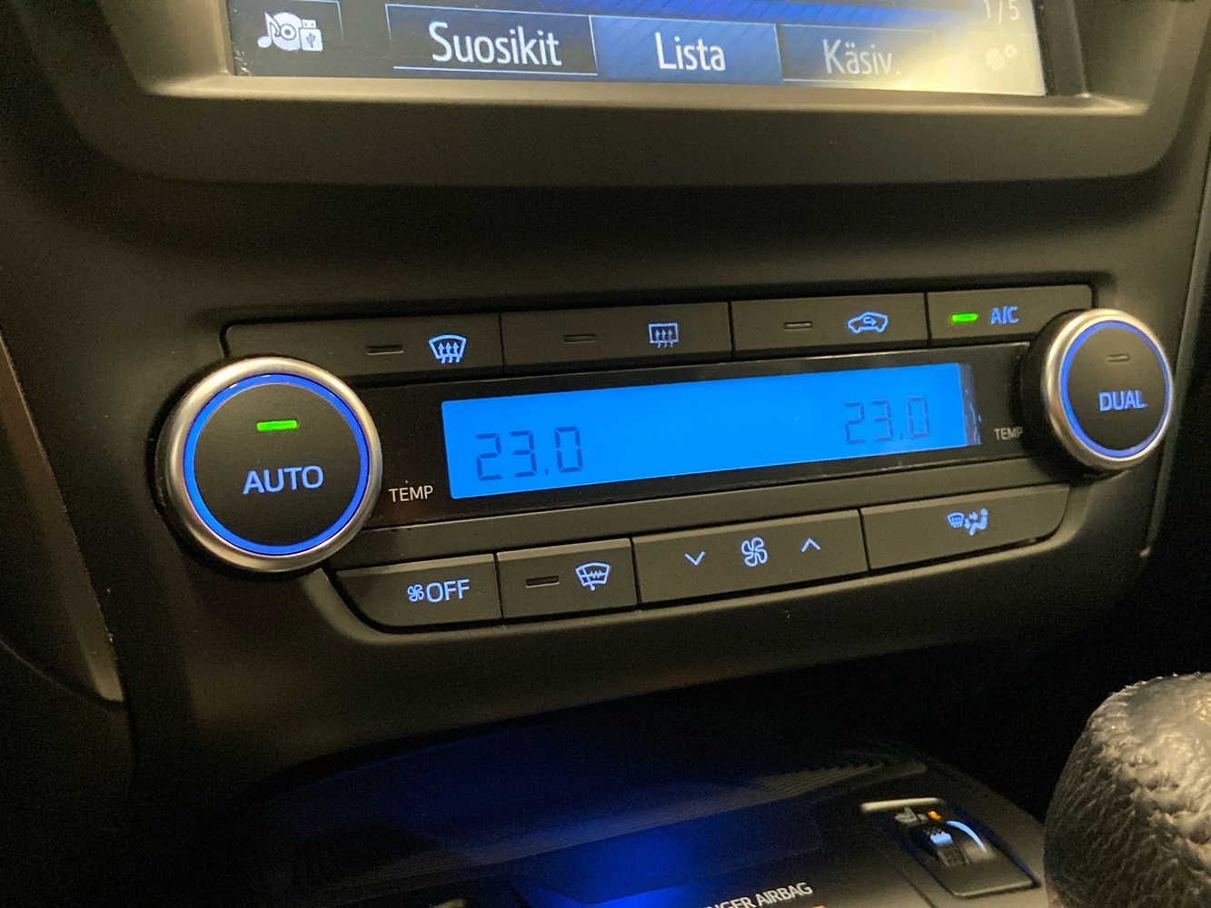Toyota Avensis vaihtoauto