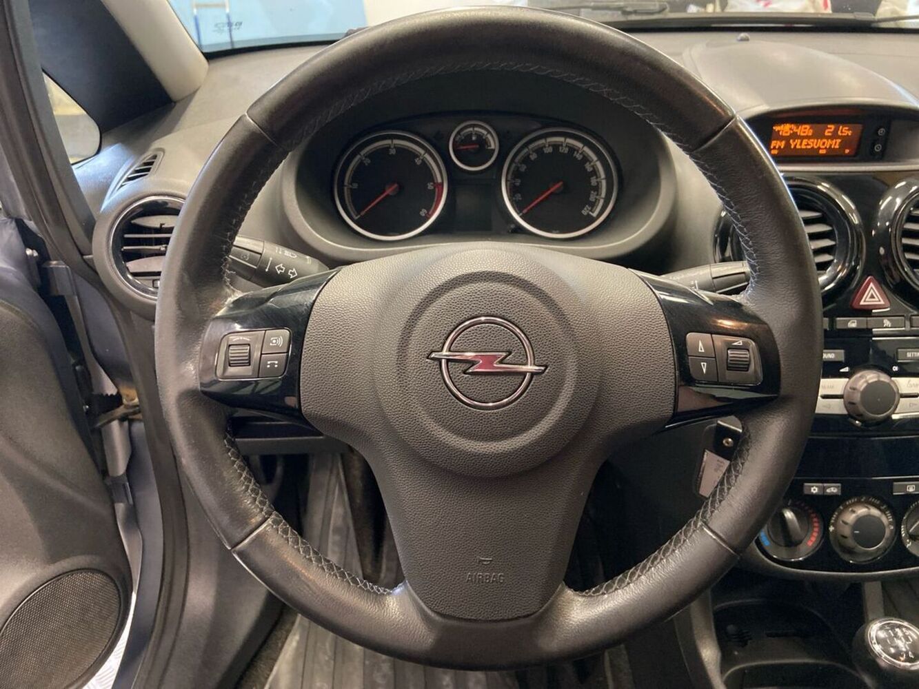 Opel Corsa vaihtoauto